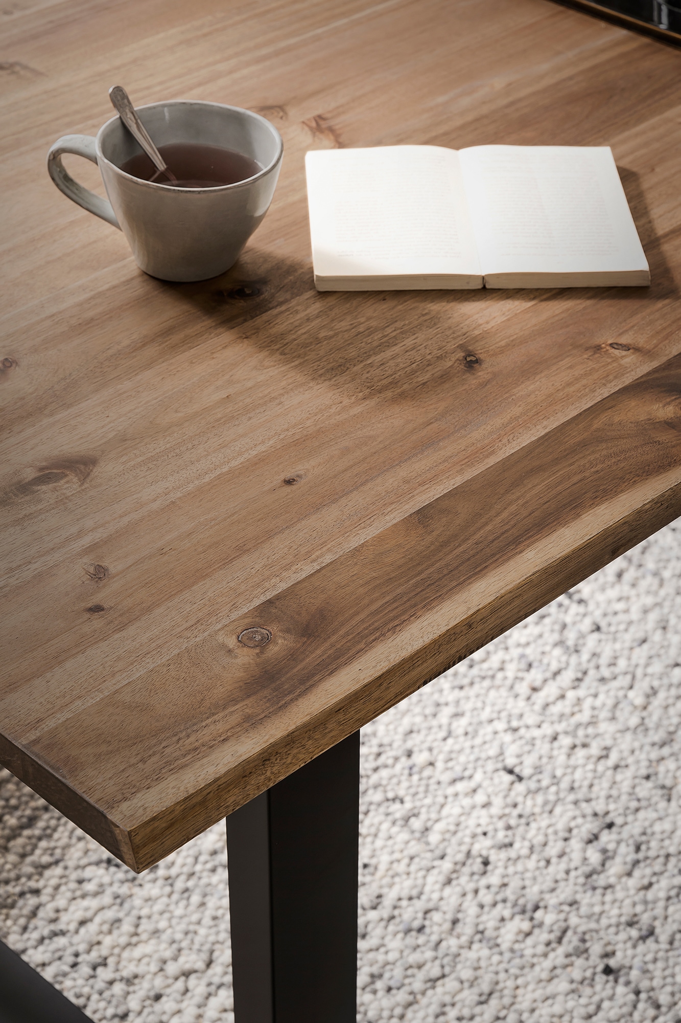 SalesFever Essgruppe »Essgruppe mit Stil« Set, 5 Stk. tlg. 5-tlg.-Set, Tischplatte mit seidenmattem OSMO Hartwachs-Öl behandelt