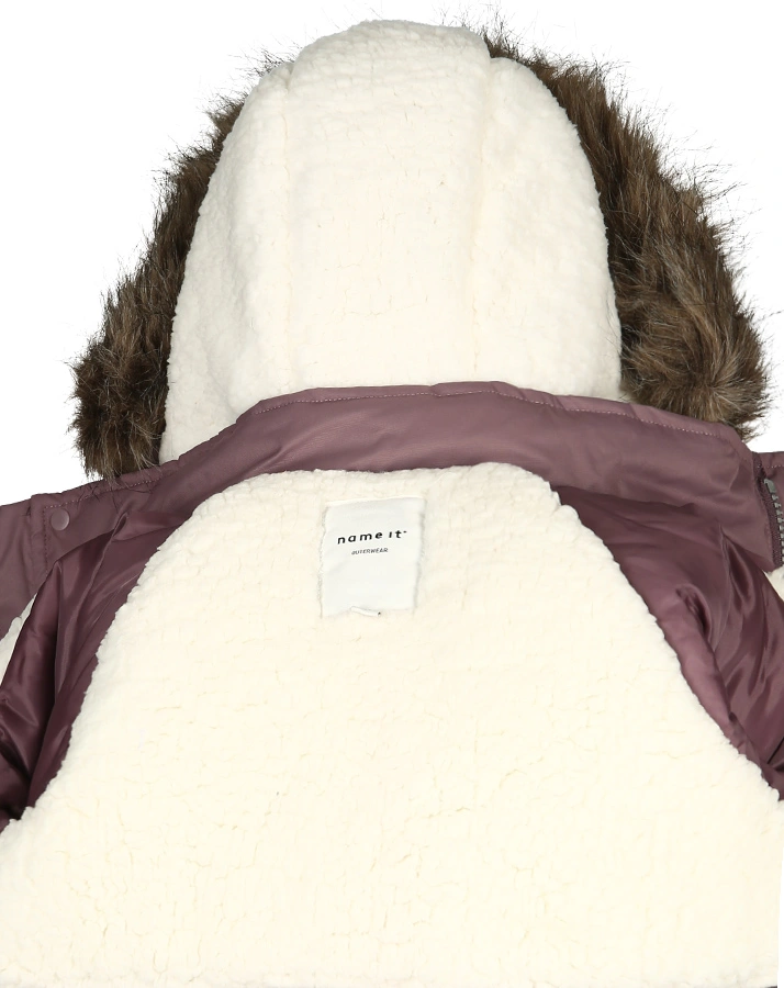 Winterjacke NMFMAELA mit Kunstfellbesatz in lavendel