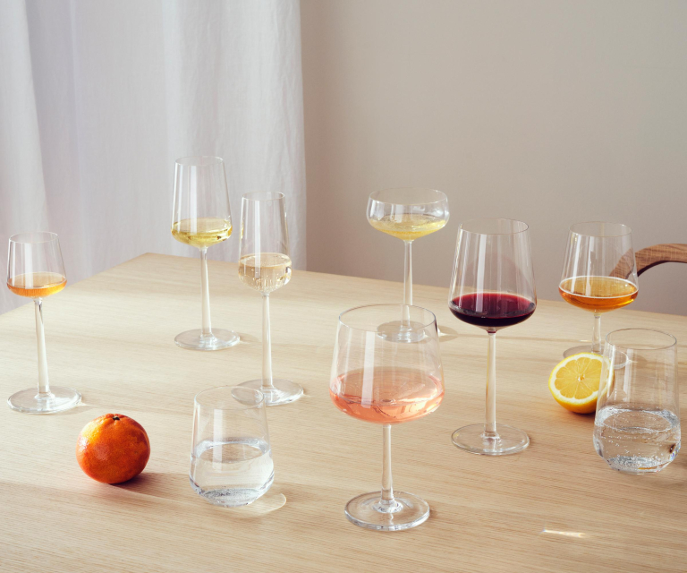 Iittala Essence witte wijnglazen 33cl set van 2