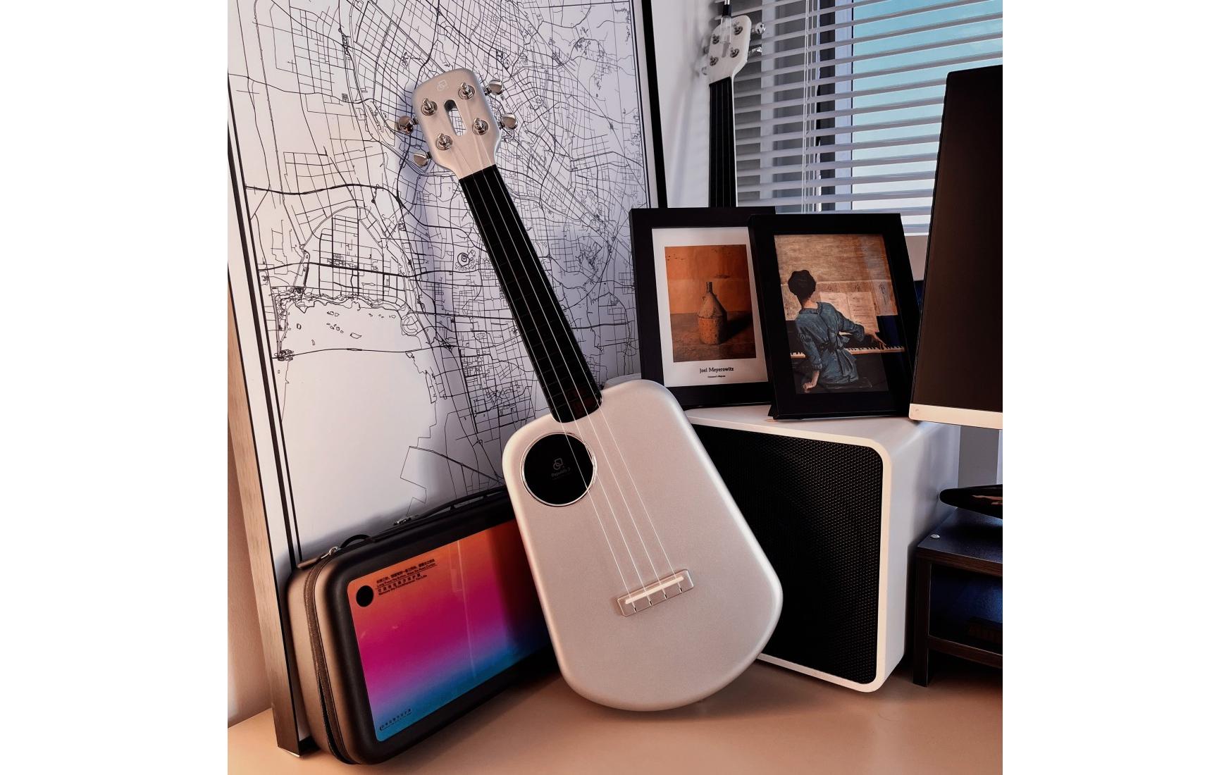 Ukulele Populele 2 Weiss<br>Konzert-Ukulele mit LED-Anzeige-System