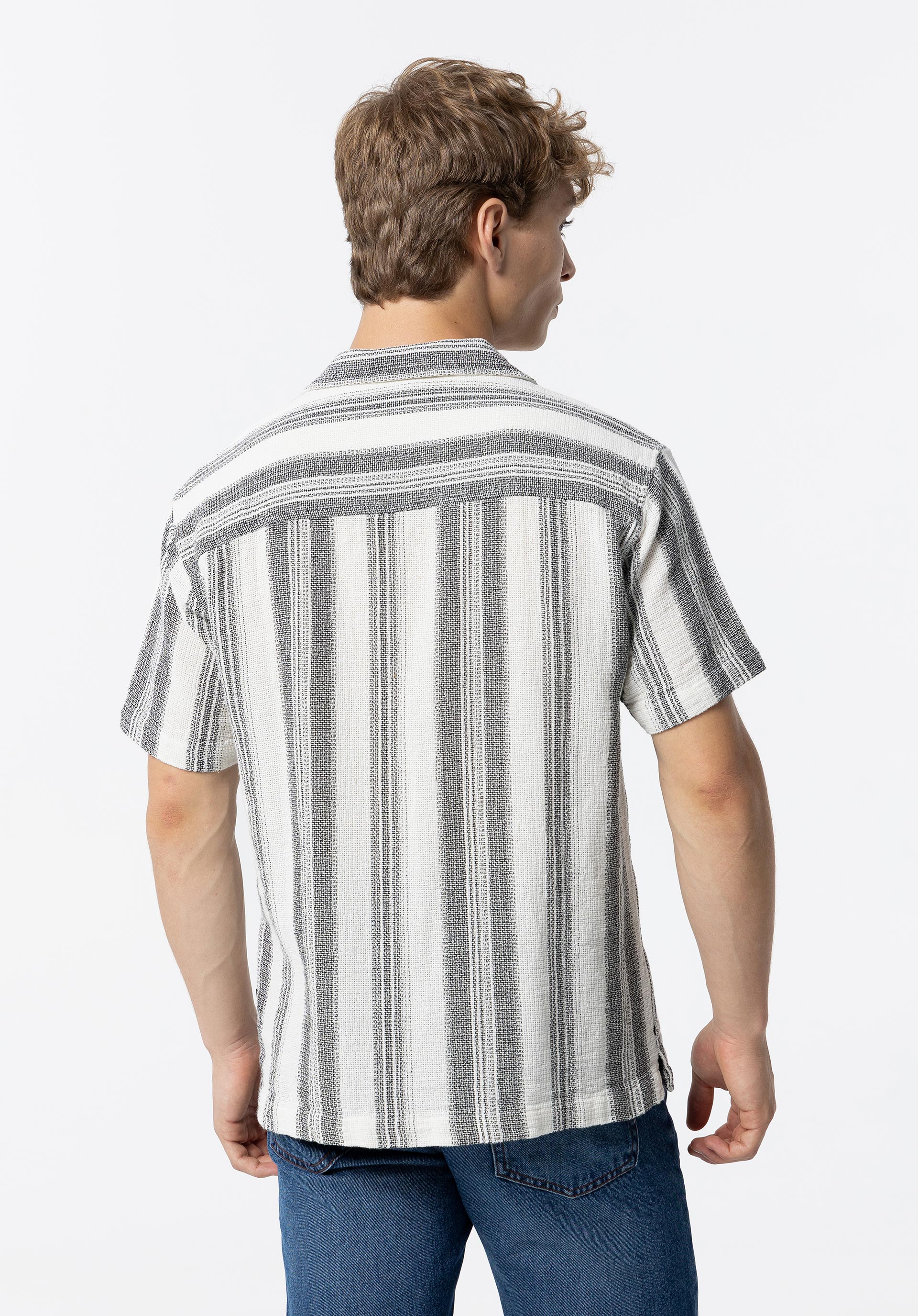 Camisa às Riscas com Textura