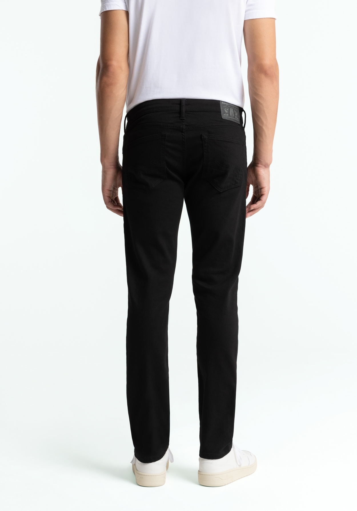 Kings Of Indigo Jeans Charles Stay Black Rinse