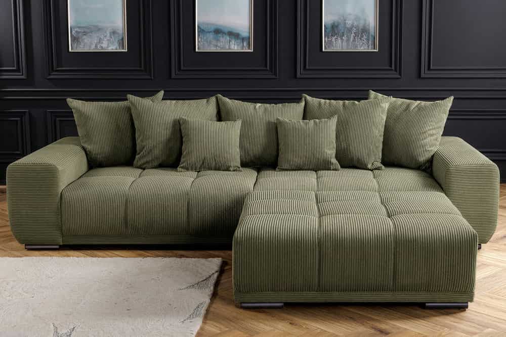 Modernes XXL Sofa ELEGANCIA 285cm grün Cord Federkern inklusive Kissen Bigsofa