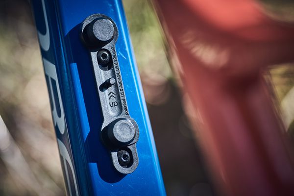 TWIST LOCK  BIKE BASE geschraubt  black
