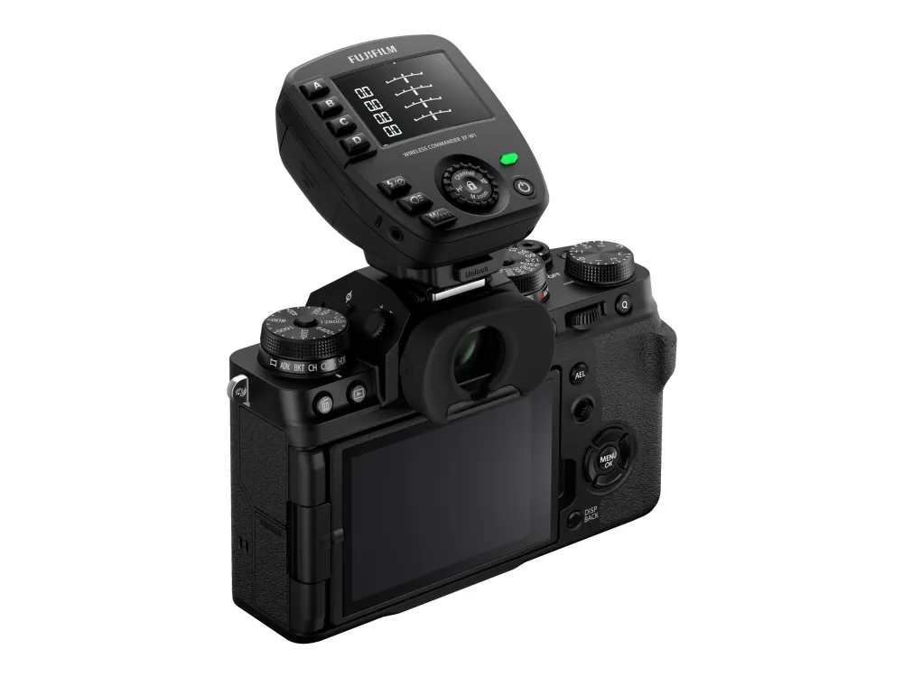 Fujifilm Wireless Commander EF-W1 - Trådløs flash synkroniserings transceiver - for GFX 100, 50; X Series X100, X-E3, X-H1, X-H2S, X-Pro3, X-S10, X-T20, X-T3, X-T30, X-T4