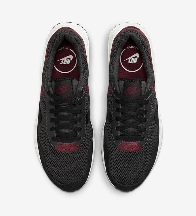 Nike Men Air Max SYSTM Sneakers