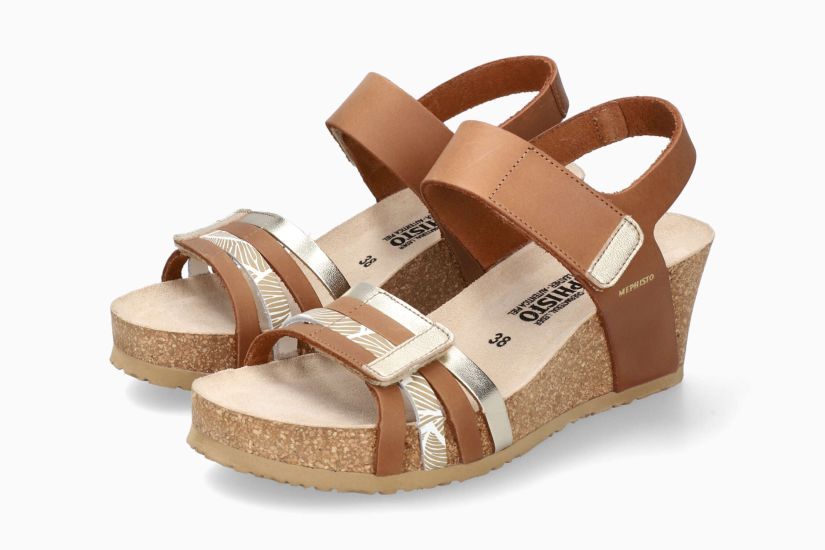 LUCIA CAMEL