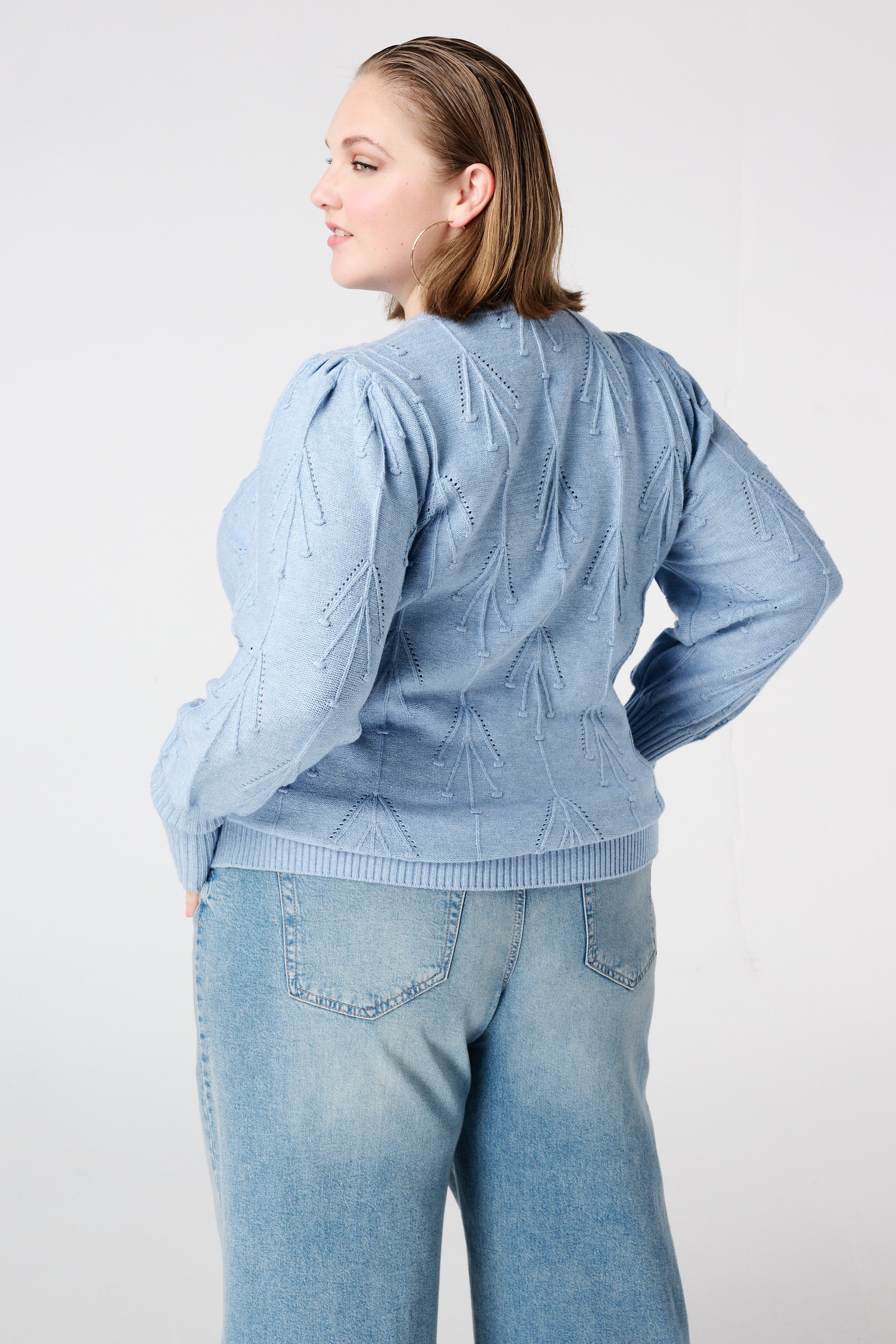 Gebreide trui met geborduurde print blauw
