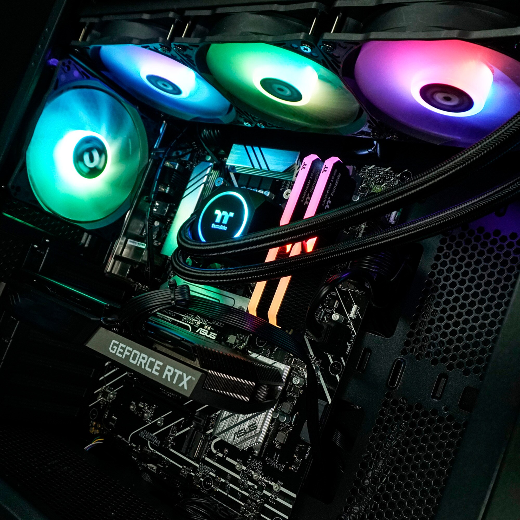 Thermaltake Gaming-PC Hyperion V2 Black