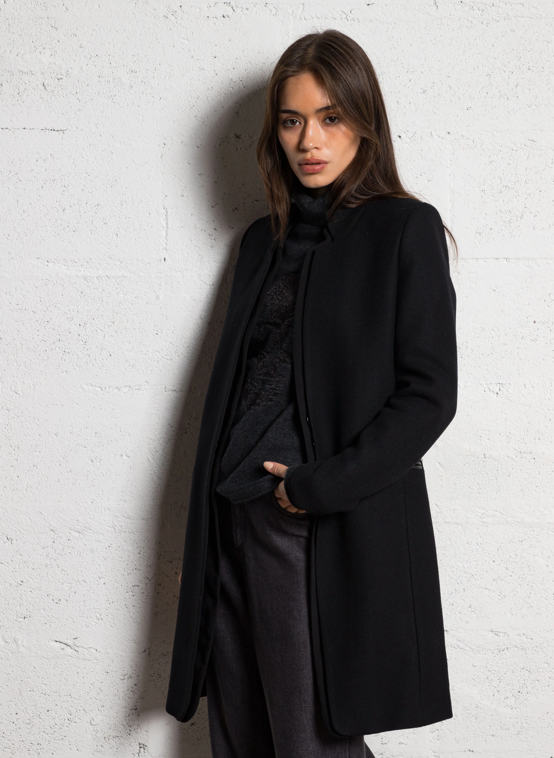 Manteau mi-long à double col en laine| Noir