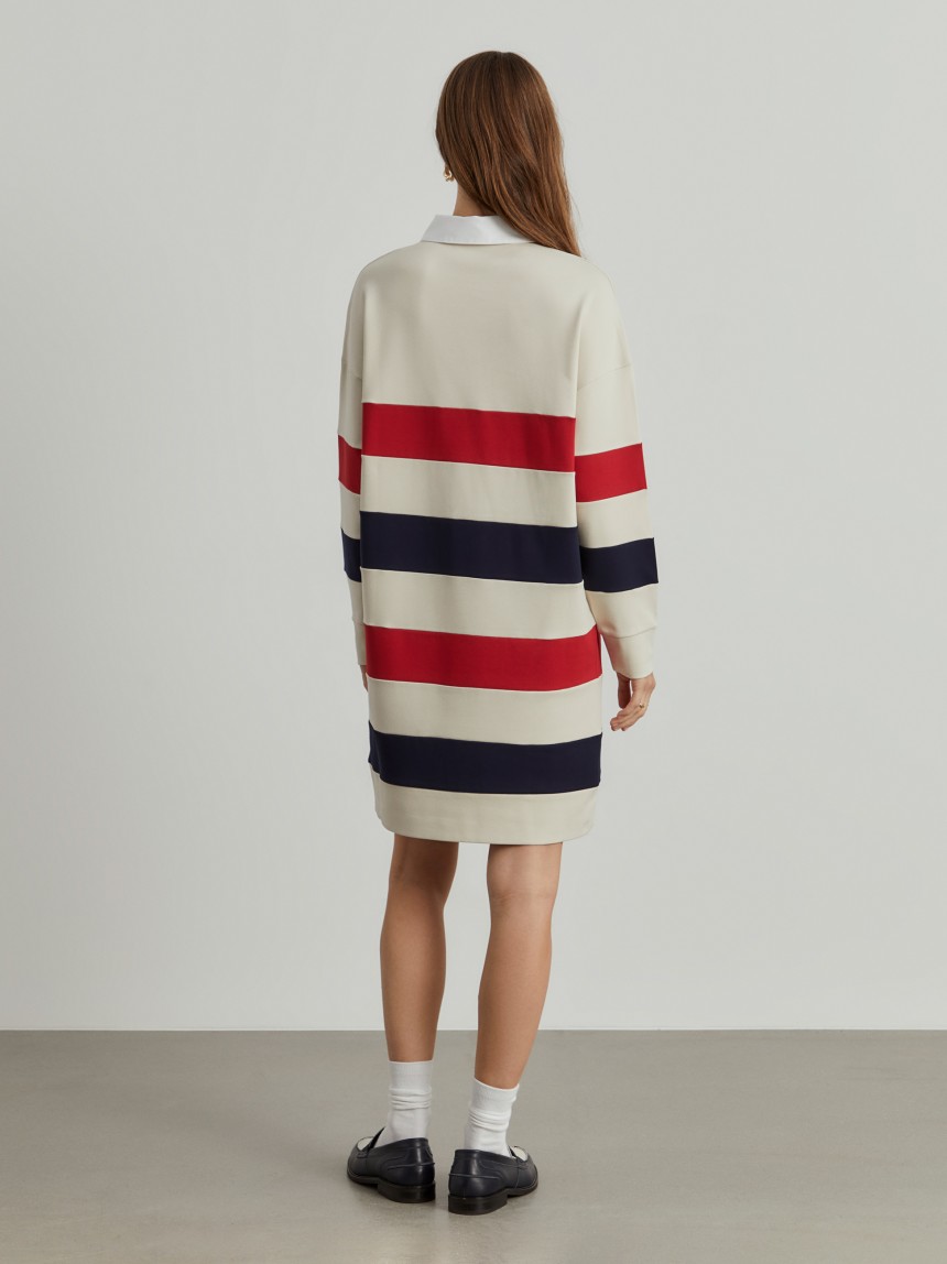 Vestido de malha às riscas