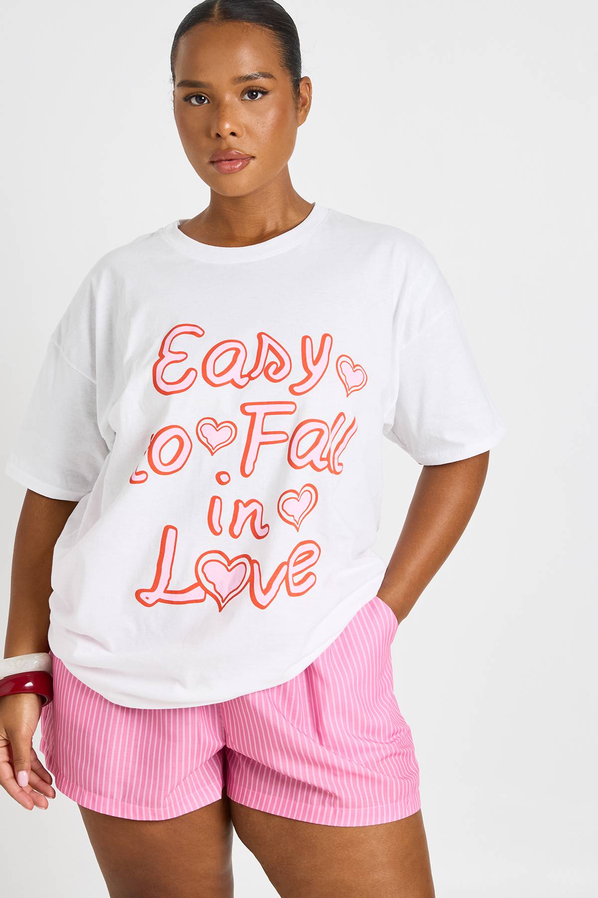 boohoo T-shirt Grande Taille Imprimé Easy To Fall In Love