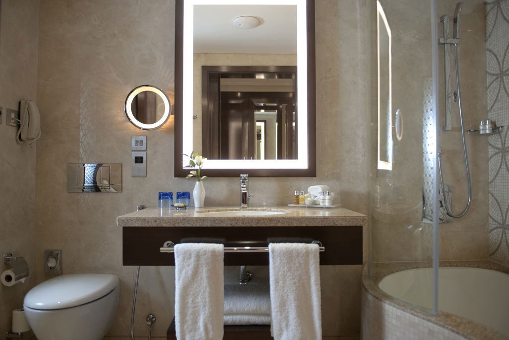Crowne Plaza Deira Logies en ontbijt - Hotel