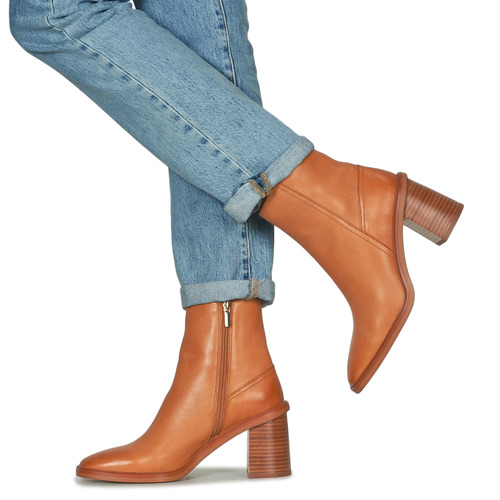 Aldo - FILLY - Camel