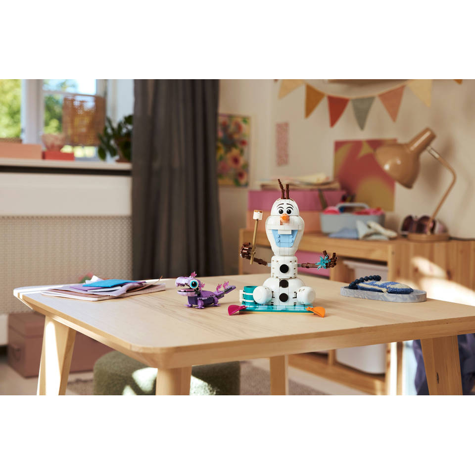 LEGO Disney Olaf en Bruni's picknickplezier 43287