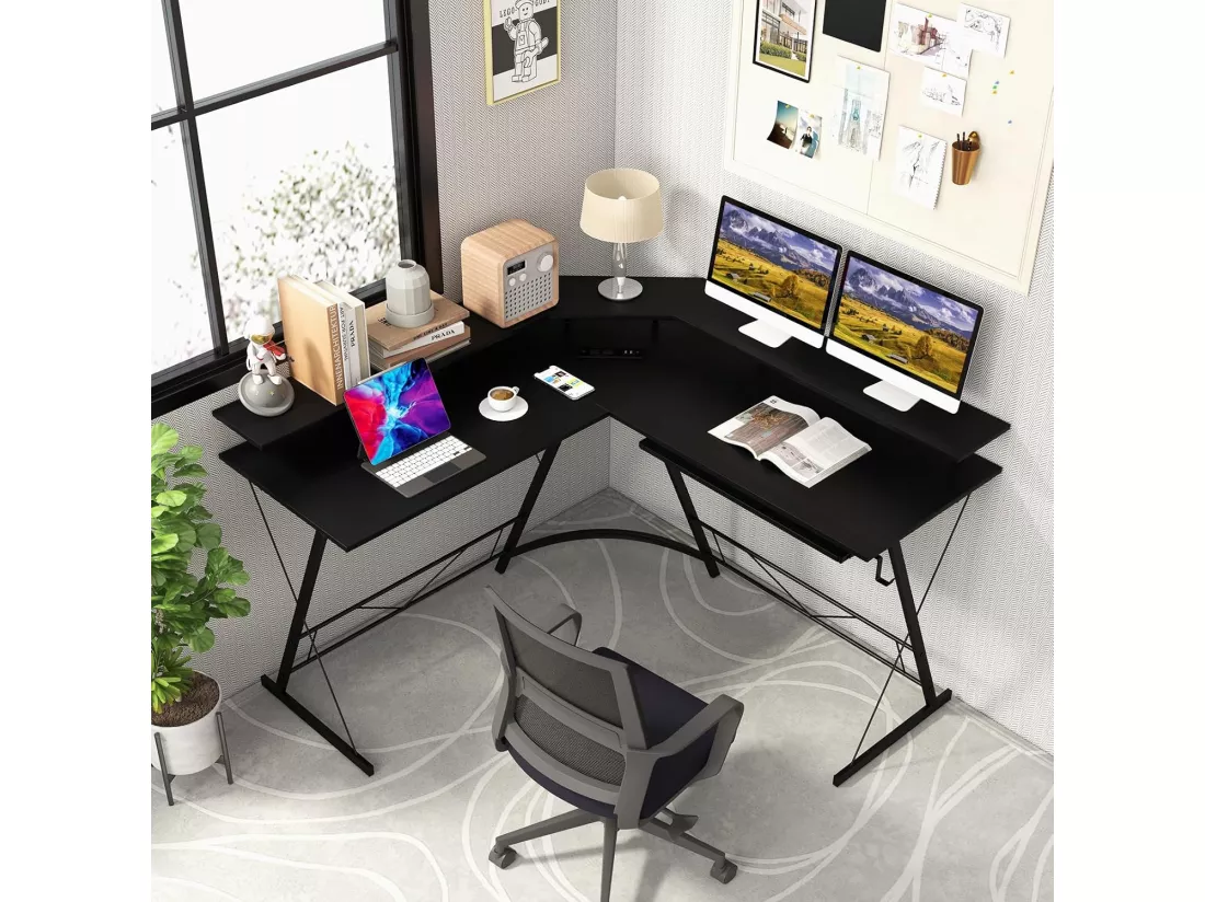 Bureau d'angle 130 x 130 cm, Bureau d'Ordinateur en Forme de L avec Long Support de Moniteur, Plateau à Clavier, Table Informatique avec 2 Prises de Courant & 2 USB (Noir)