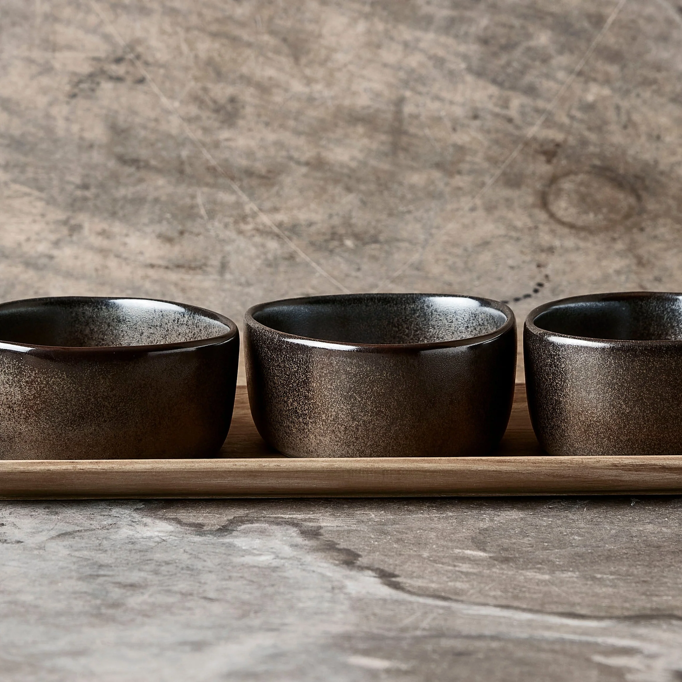 RAW  Organic skåle m/teakbakke, Metallic Brown - 3 stk.