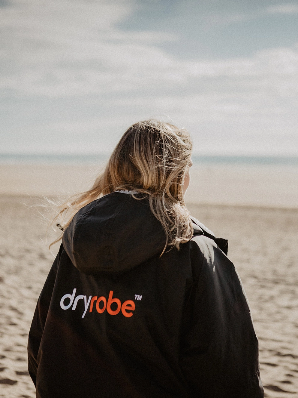 Dryrobe Advance Large Long Sleeve Surf Poncho black grey