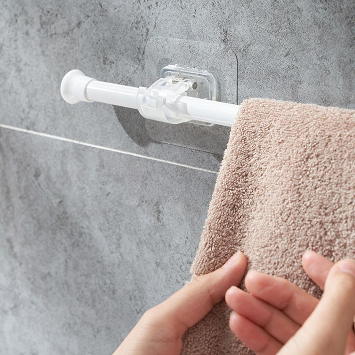 Selvklebende holder for gardinstang 2-pakning Gjennomsiktig