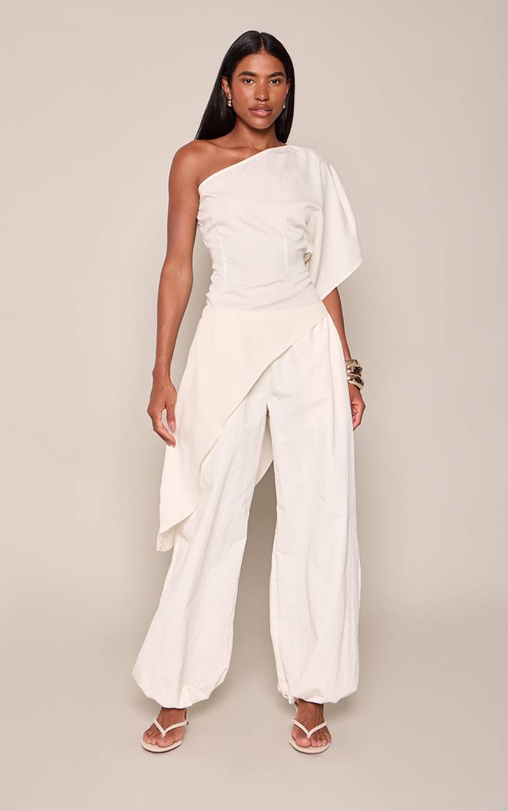 Crème Haut Asymétrique Drapé À Cape