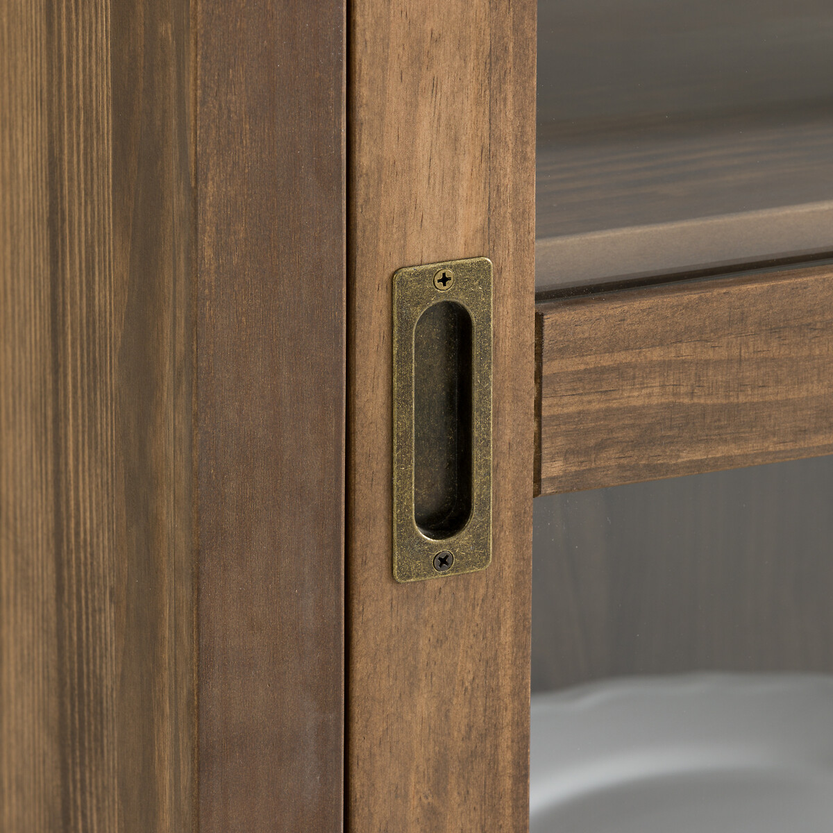 LA REDOUTE INTERIEURS<br>Vitrine baixa de 2 portas em pinho maciço e MDF, Lunja