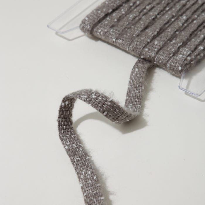 Atelier Veritas-Wollig sierlint 15mm - per meter