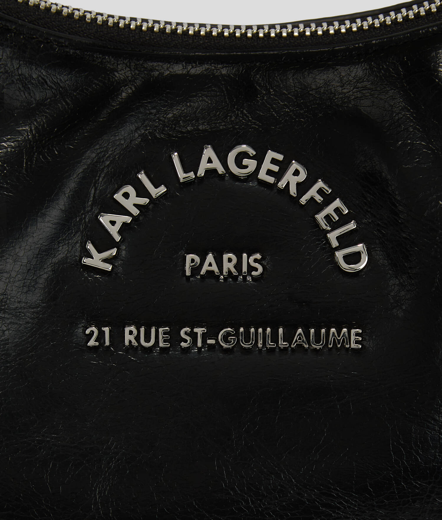 SAC PORTÉ ÉPAULE RUE ST-GUILLAUME