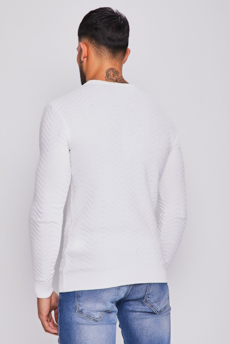 Pull blanc à motif chevron en relief