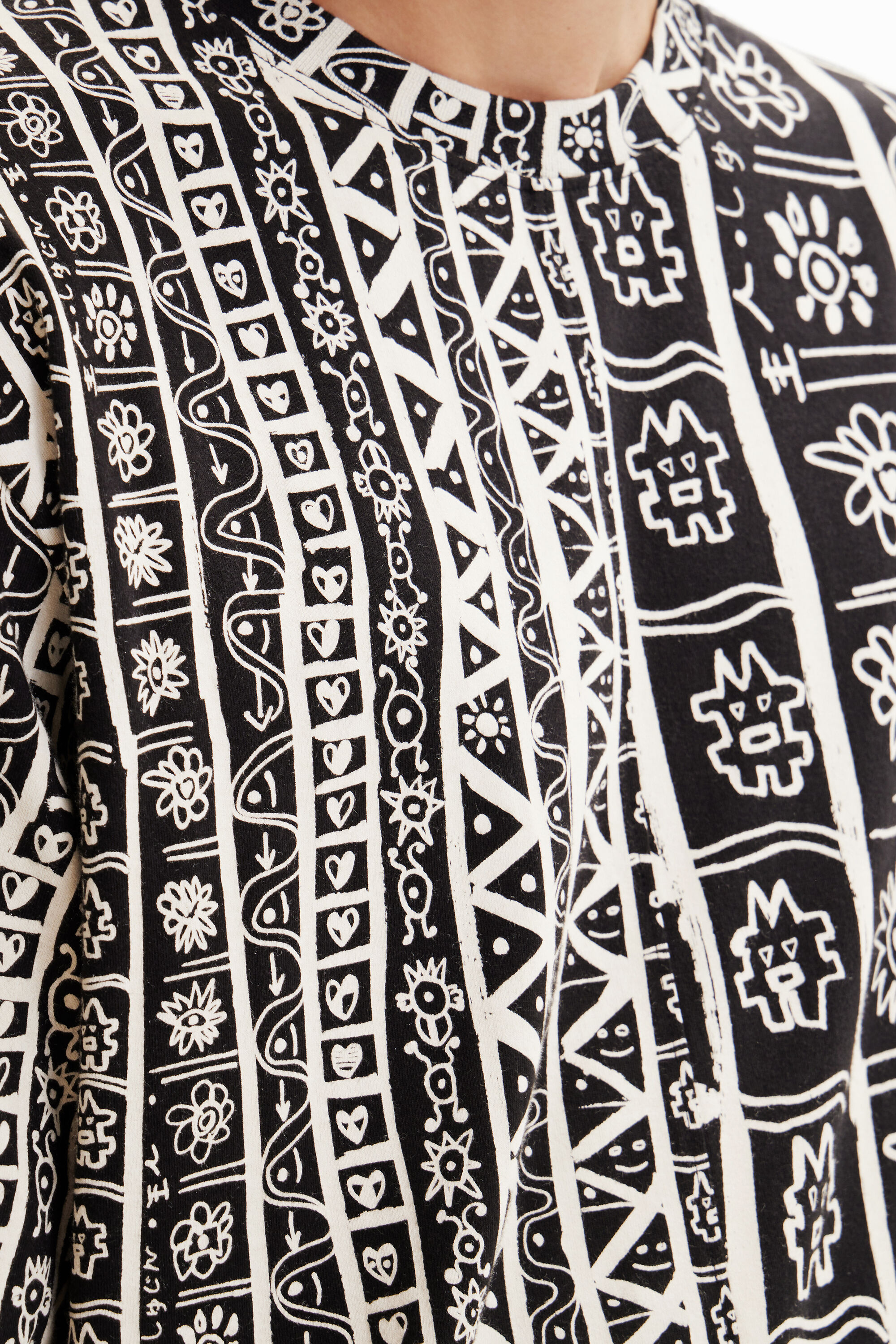 T-shirt arty frises