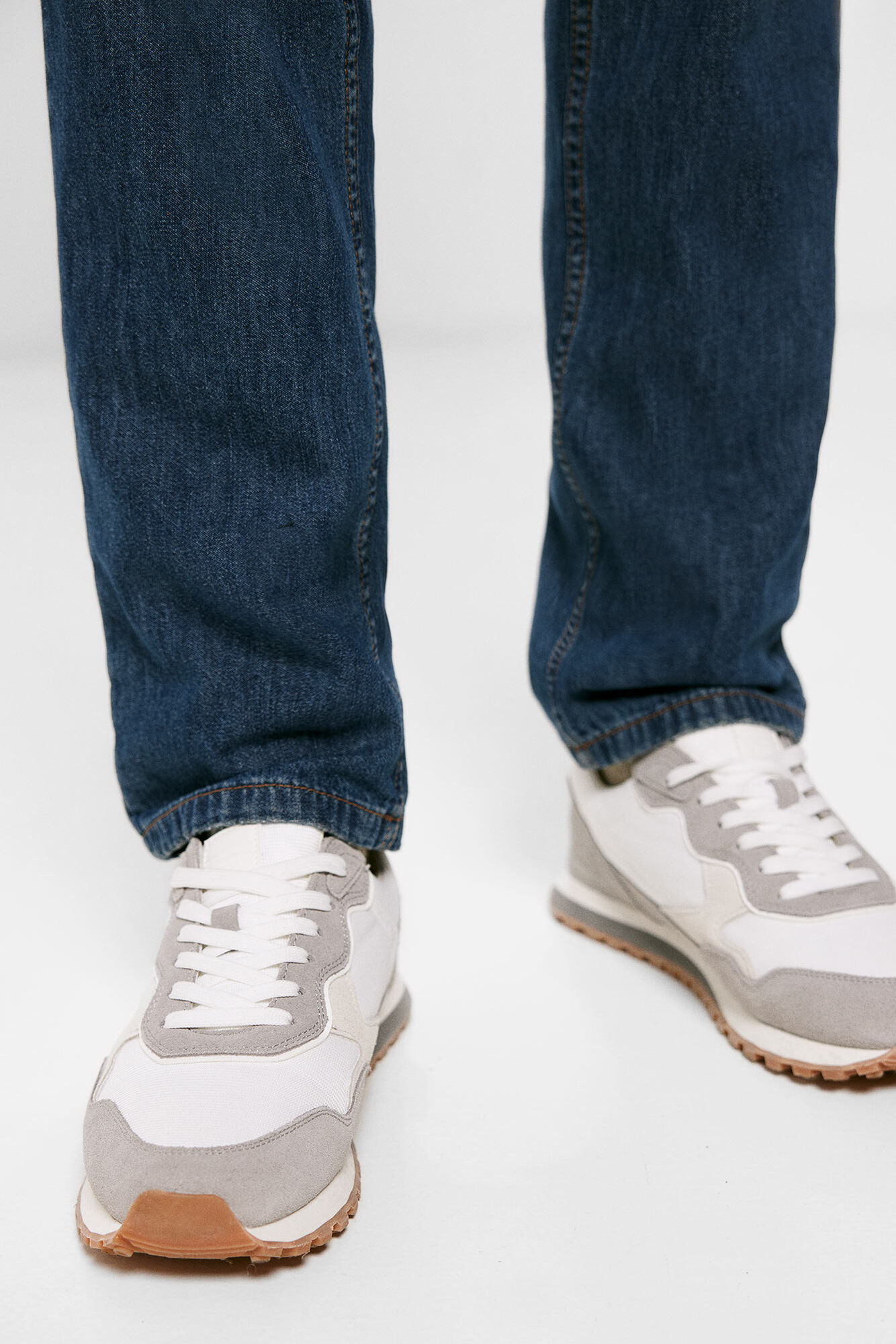 Calça jeans normal, lavagem muito clara, lavagem média escura