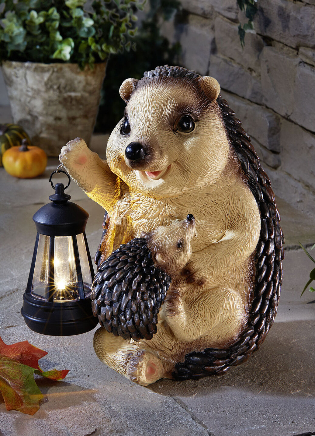 Wetterfester Igel mit Laterne