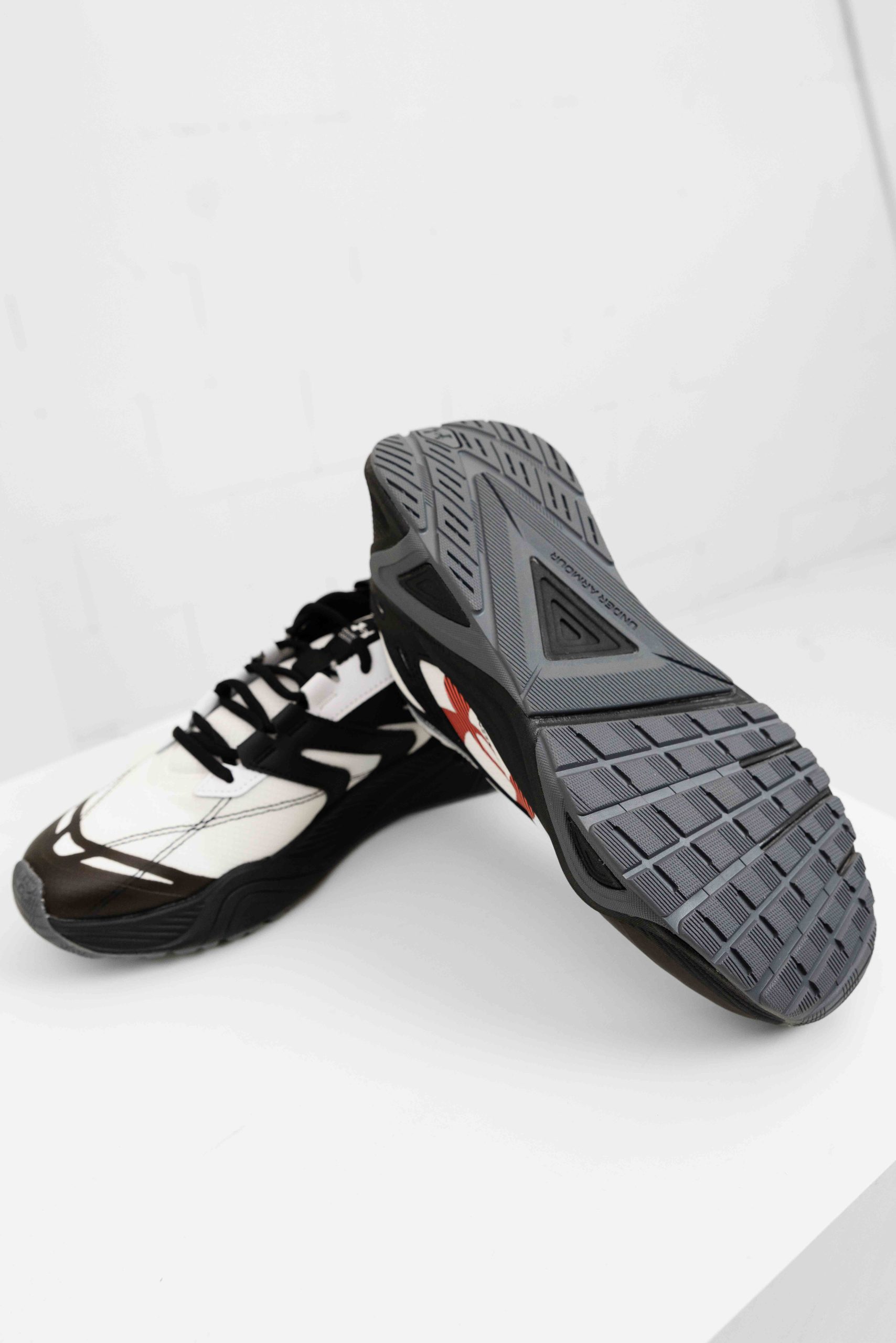 Under Armour Charged Commit TR 5 Sneakers Heren Wit/Zwart