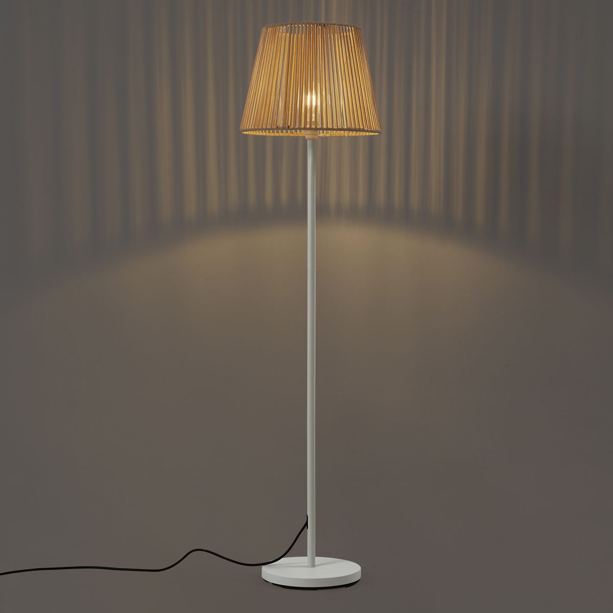 Buiten vloerlamp wit met kap beige touw IP44 - Virginia Jayla
