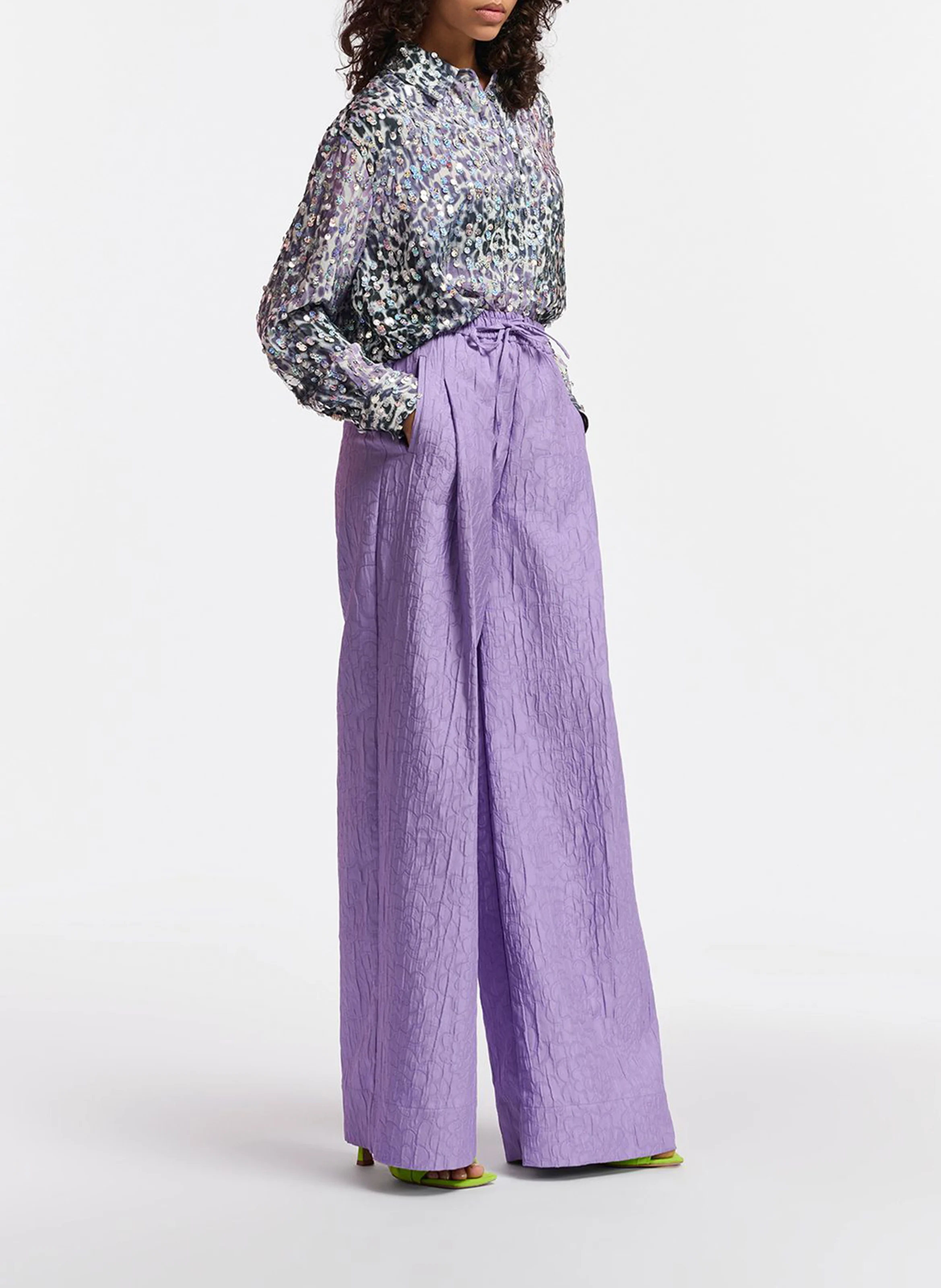 GONE - Pantalon large en jacquard fleuri | Violet