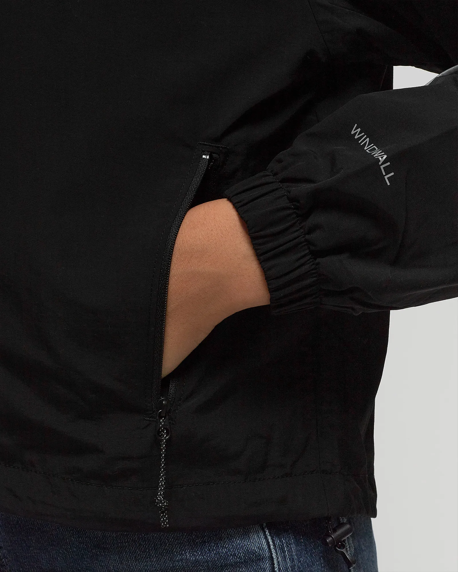 The North Face Women’s Tek Piping Wind Jacket