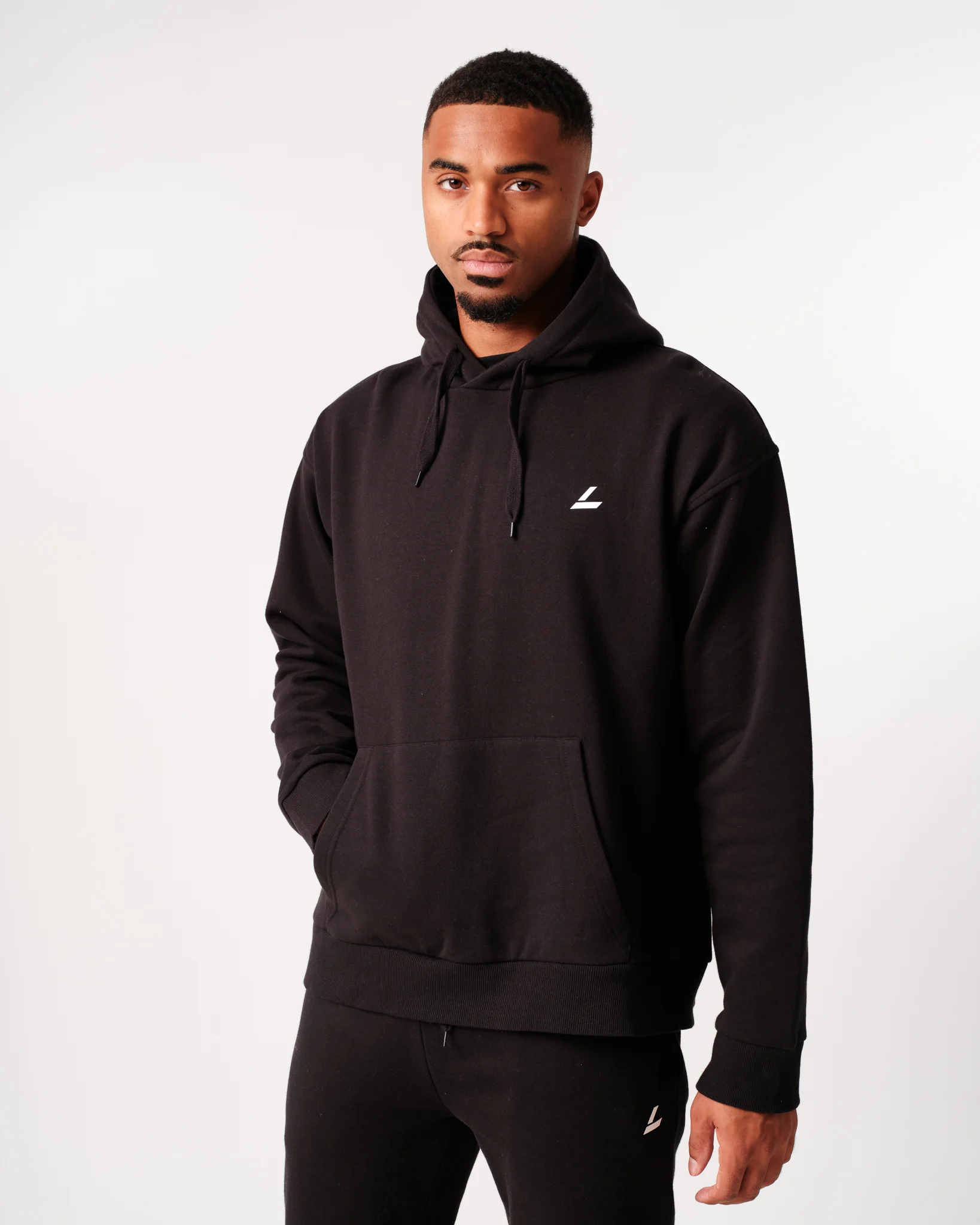 LEVITY Core Sweat Hoodie Black