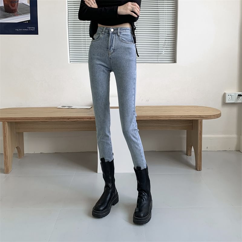 Frigga - Skinny jeans met hoge taille en wassing