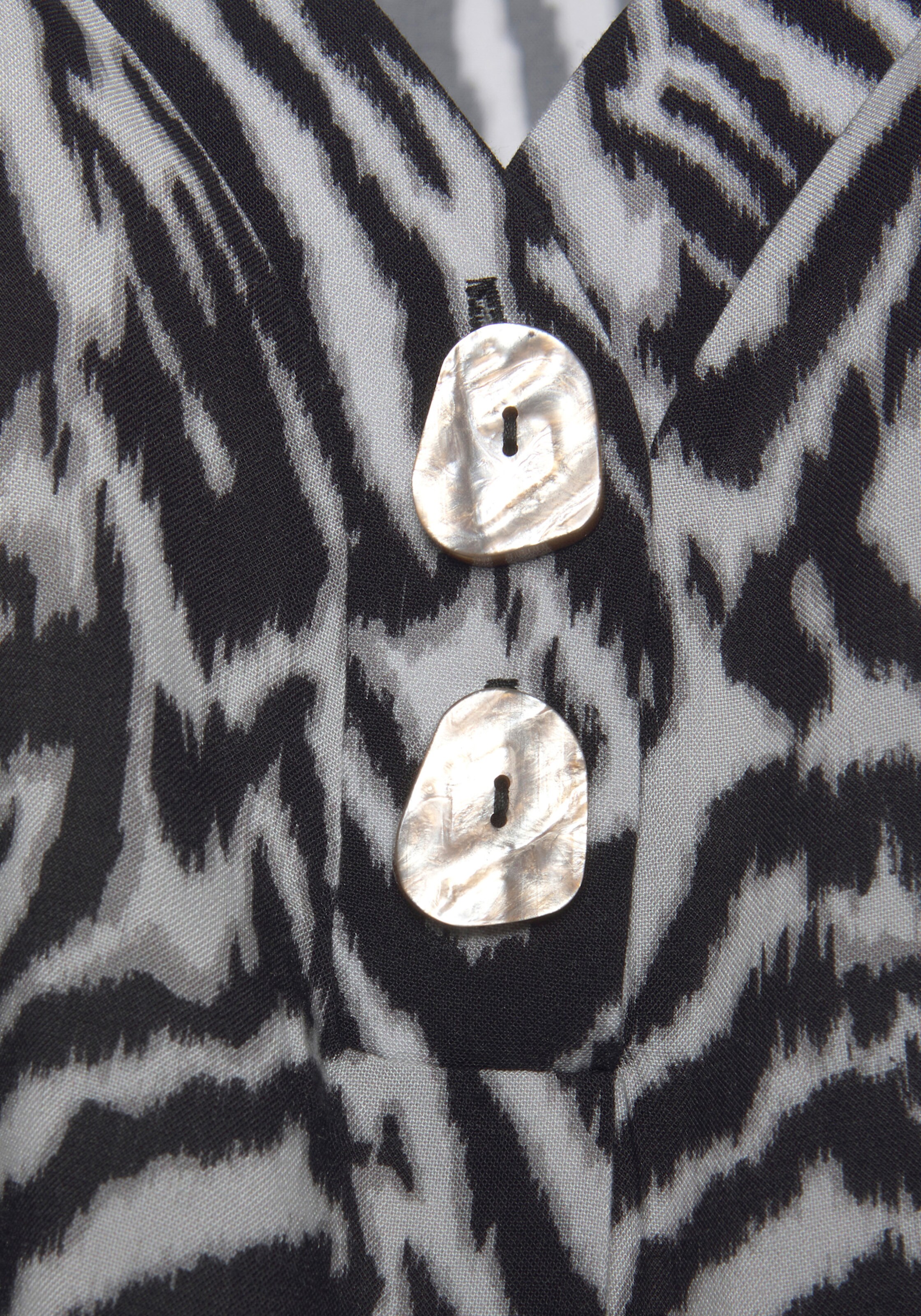 LASCANA Schlupfbluse in schwarz-creme-bedruckt