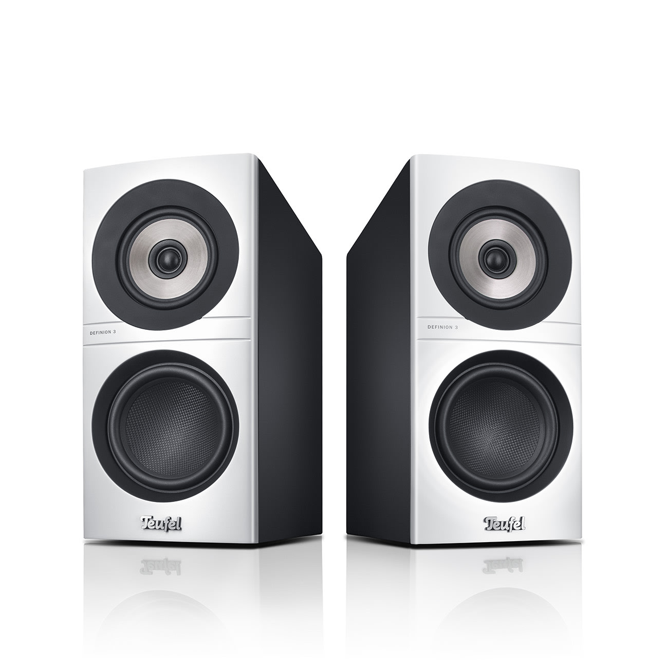 Definion 3 Surround 