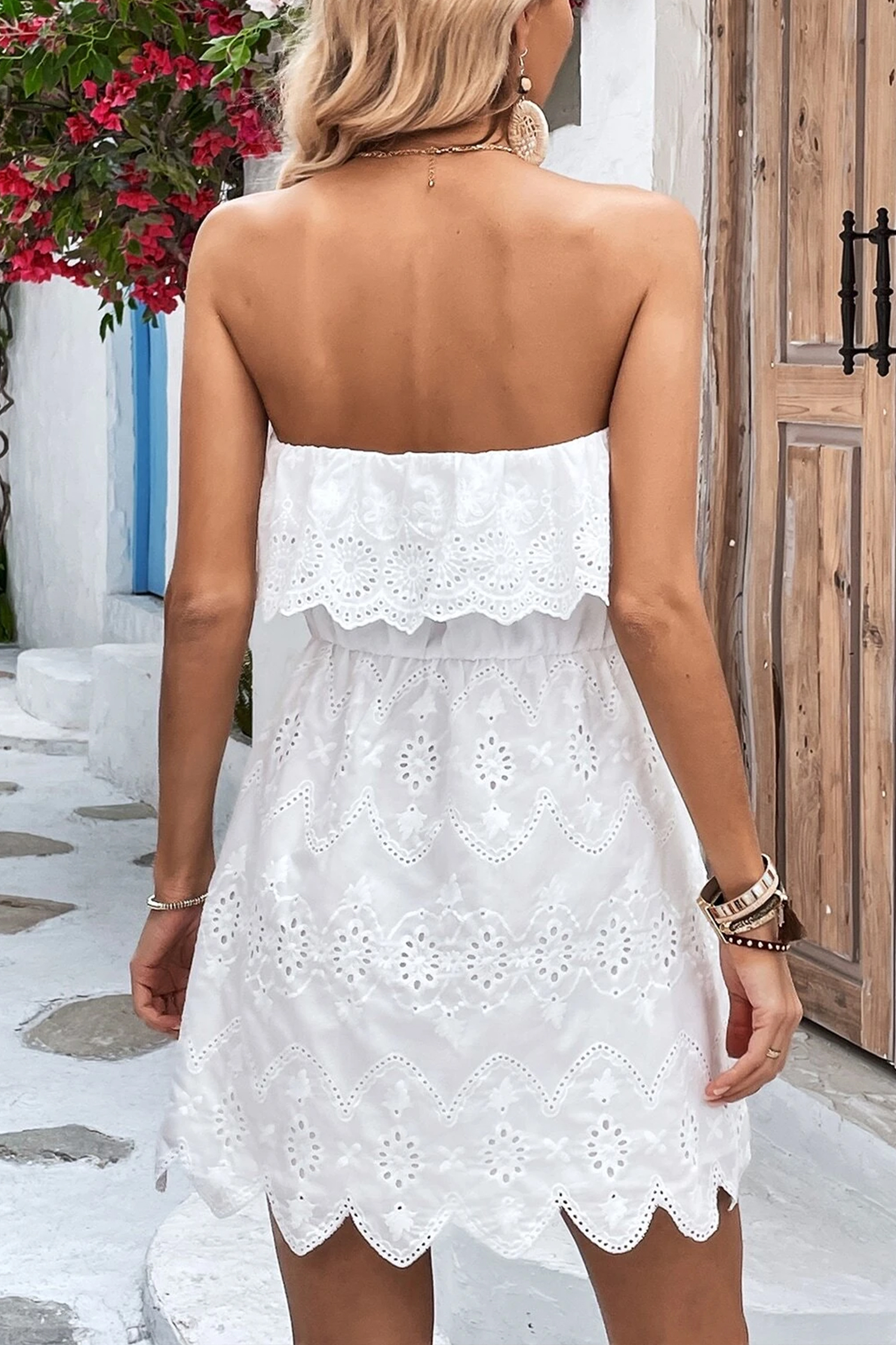 Robe mini tube en pur coton festonnée en œillets blanche
