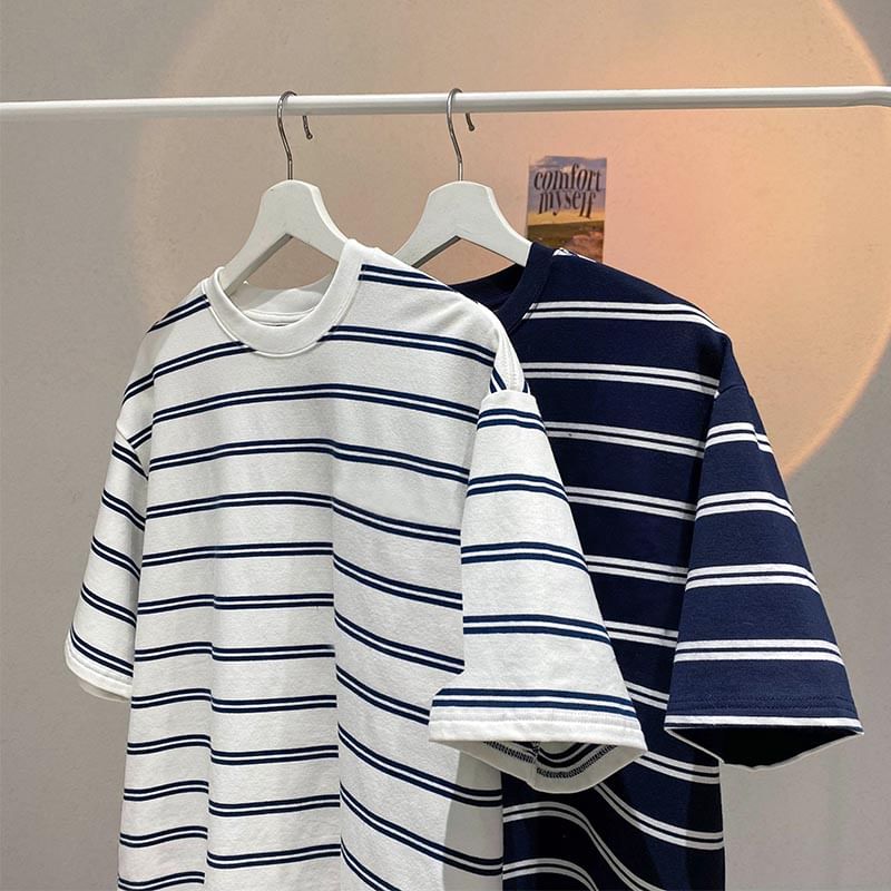 Whyessa - Gestreept T-shirt met korte mouwen en ronde hals