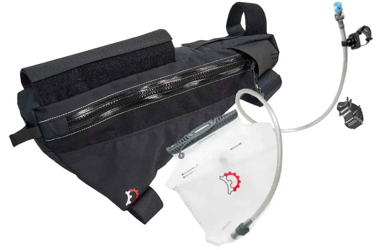 Revelate Designs Choss Hydration Bundle S Frametas 2.3L incl. HydraPak 1.5L Zwart