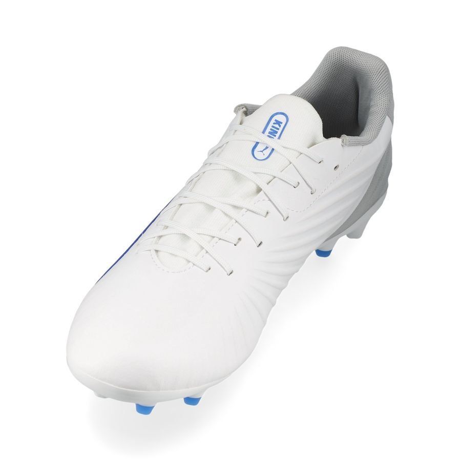 PUMA King Match MG Formula - Blanc/Bleu/Flat Light Gray