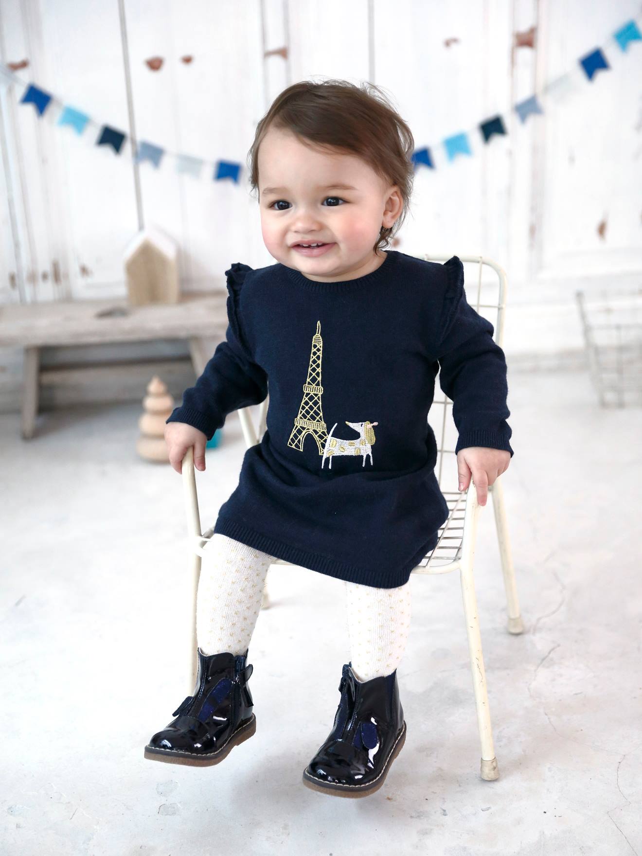 Vestido de bebê em malha com bordado de cachorro azul escuro