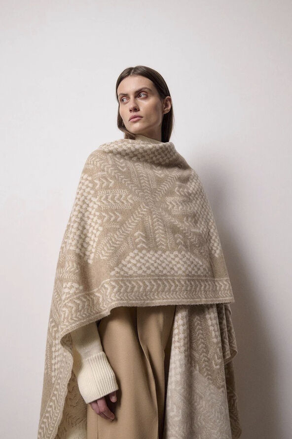 Lala Berlin Poncho Pineo Heritage star sand