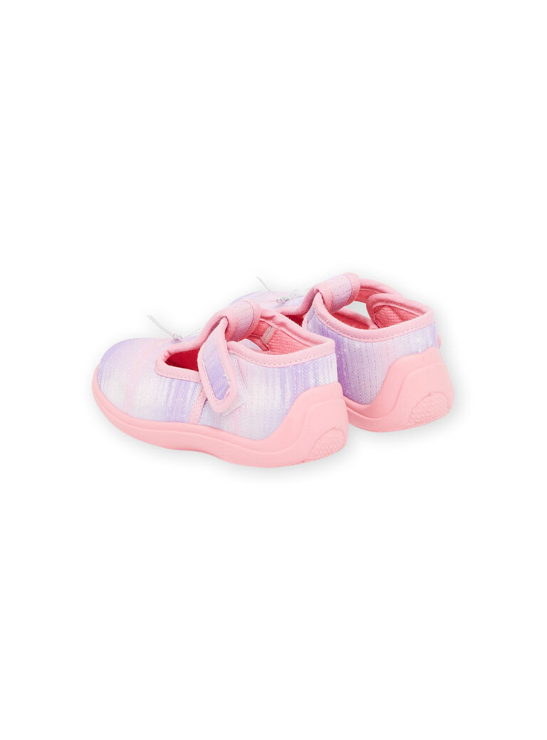 Chaussons roses et violets forme salomé
