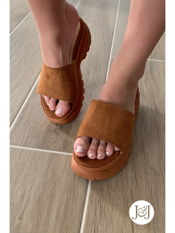 Nu-pieds marron 'Prune'