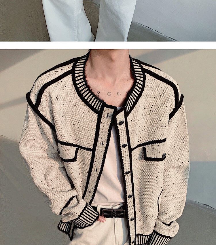 Adotuastic - Vest met ronde hals, contrasterende bies en knoopjes