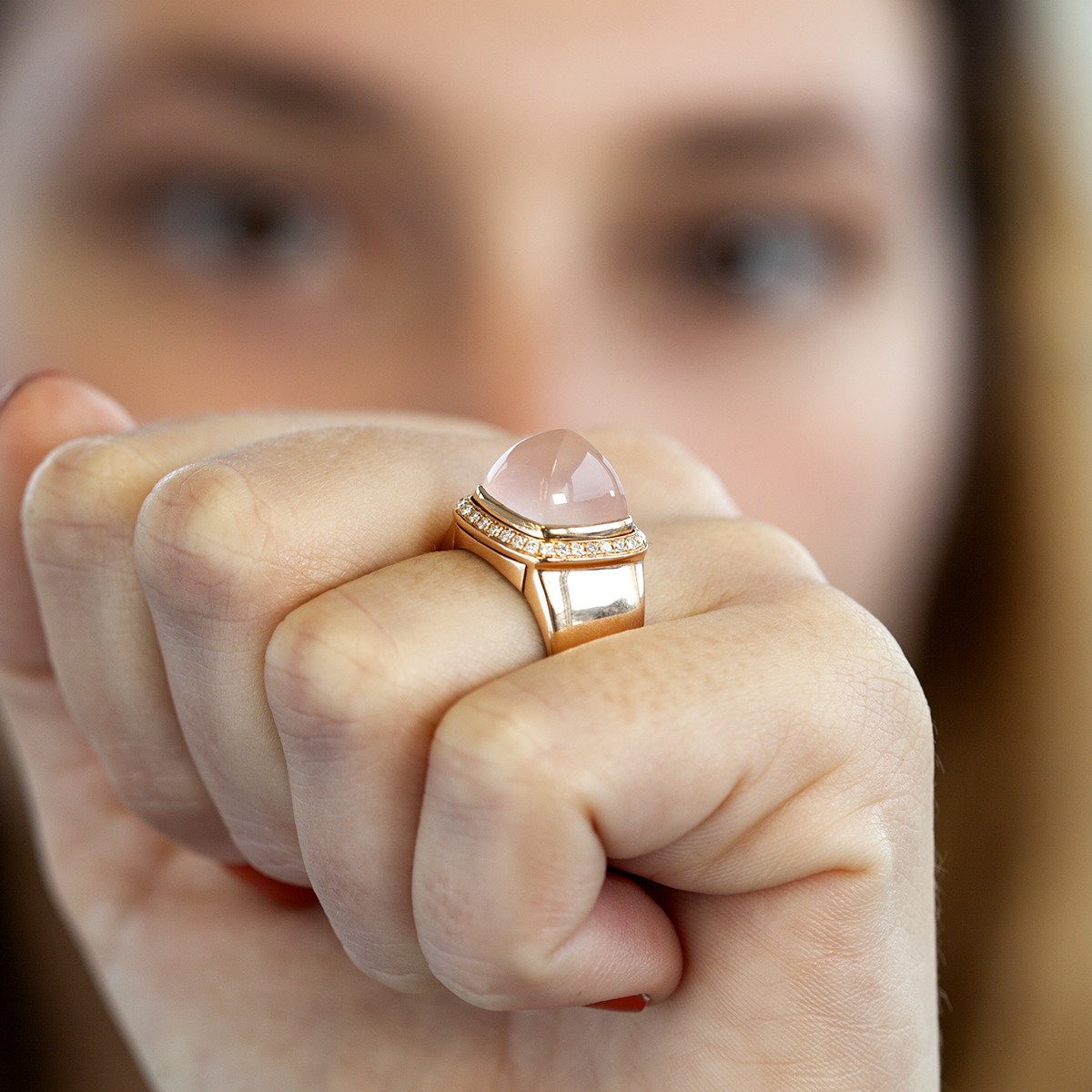 Bague d'occasion or 750 jaune diamants et quartz rose