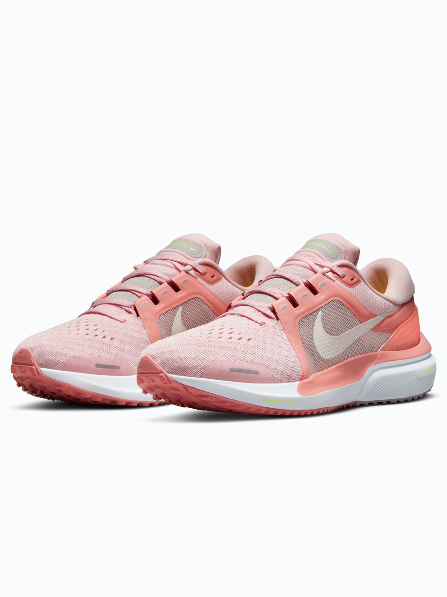 Air Zoom Vomero 16